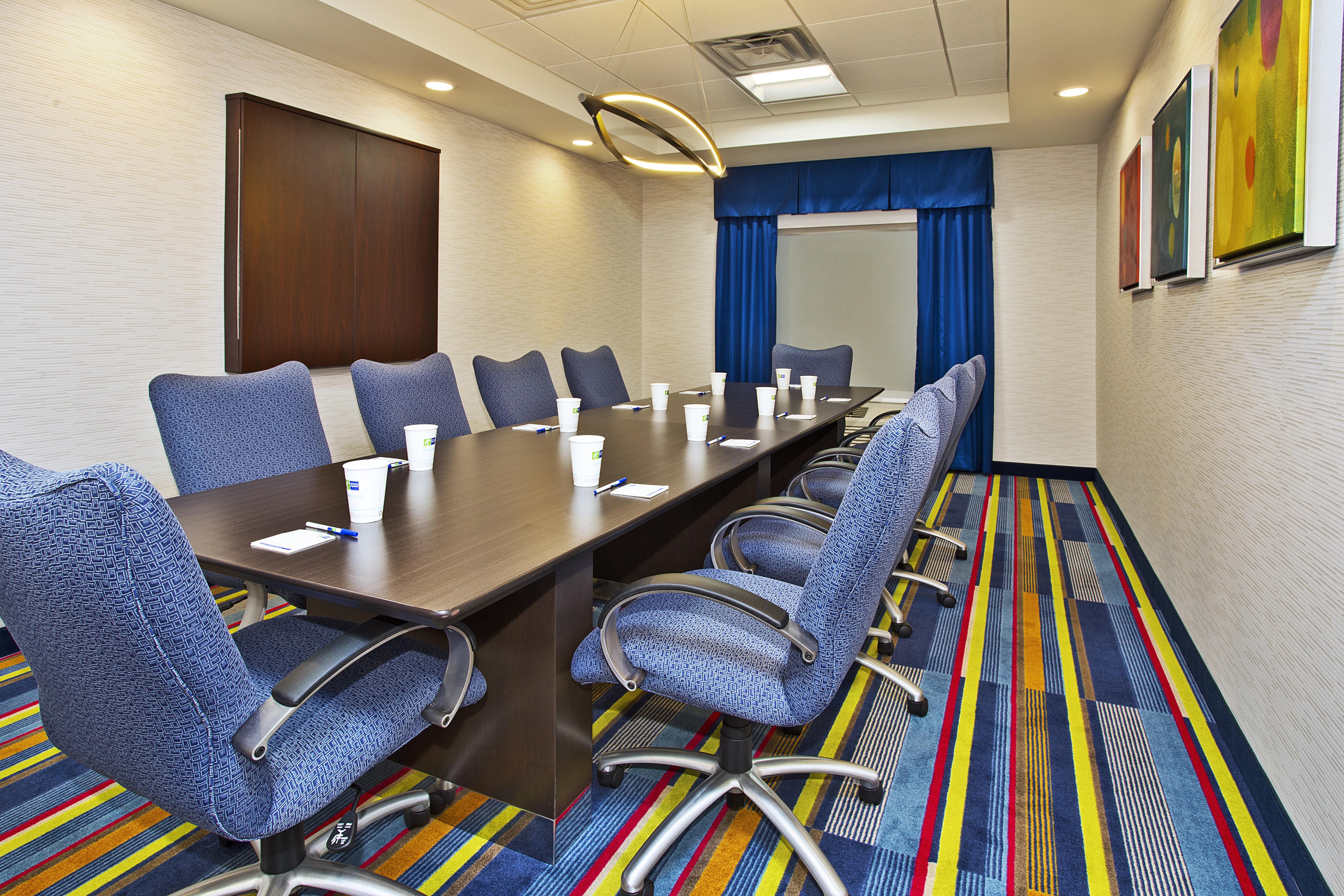 Holiday Inn Express Hotel & Suites Ann Arbor West By Ihg Экстерьер фото